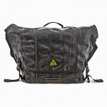 28 Quart Messenger Bag